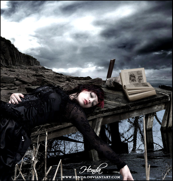 Gothic Wensday oldala